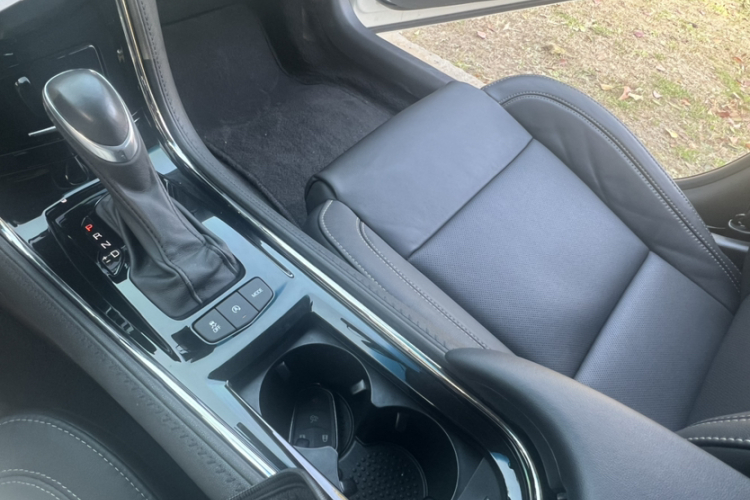 凯迪拉克ATS-L 2017款 28T 时尚型中控内饰7002