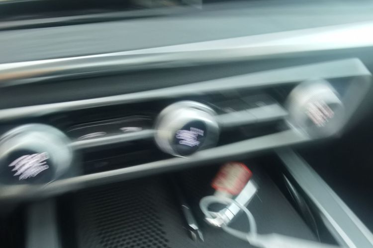 红旗HS5 2026款 2.0T 两驱旗韵Pro版中控内饰7008