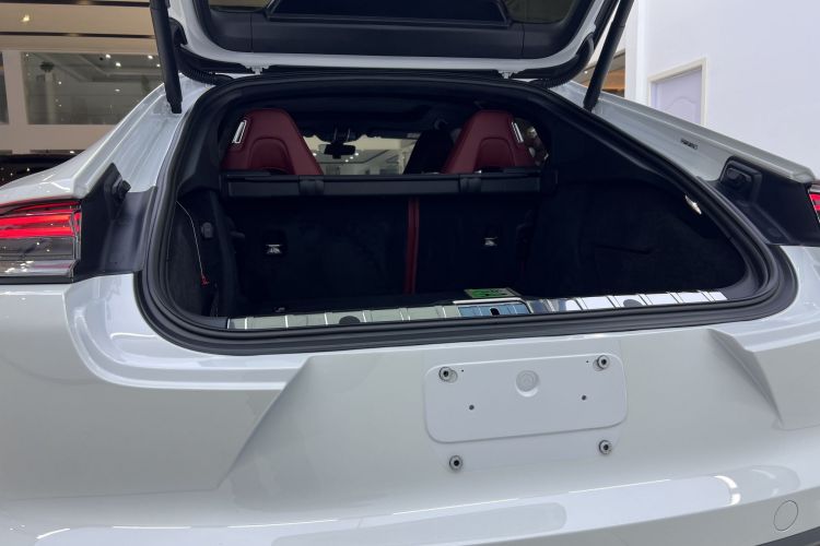 保时捷 Panamera新能源 2021款 Panamera 4 E-Hybrid 2.9T中控内饰7008