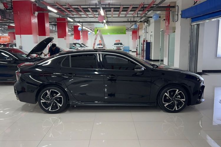 领克03 2023款 2.0TD DCT劲Pro车身外观6004