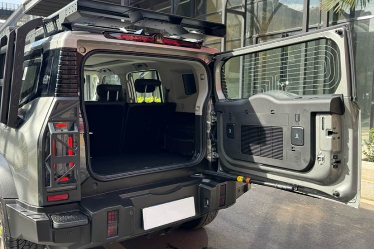 捷途旅行者 2023款 2.0T 四驱征服车身外观6003