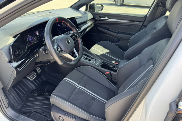 大众 高尔夫 2023款 280TSI DSG R-Line Lite中控内饰7004