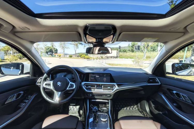 宝马3系 2020款 改款 325Li M运动套装中控内饰7005