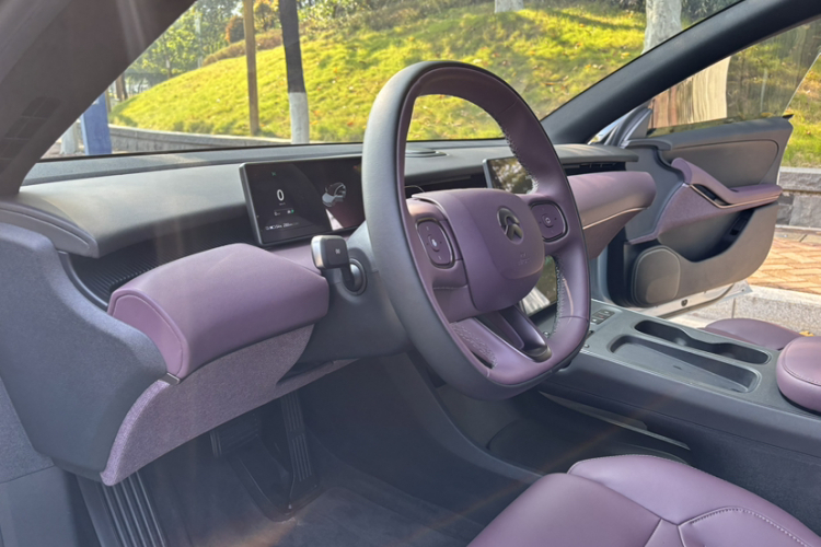 蔚来ET5T 2023款 75kWh Touring中控内饰7015