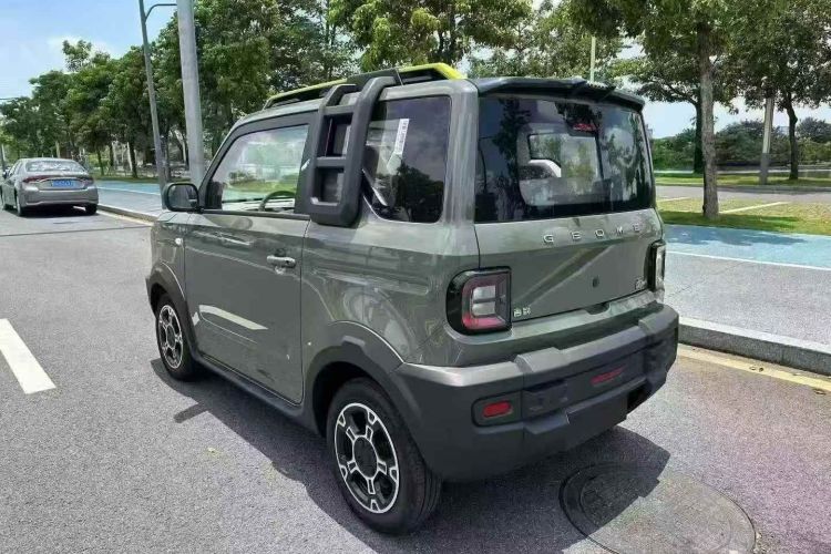 吉利银河 2025款 210km 熊猫骑士车身外观6008