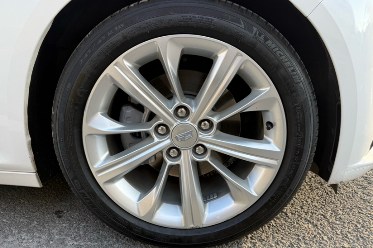 凯迪拉克CT5 2024款 28T 豪华型Pro车身外观6008