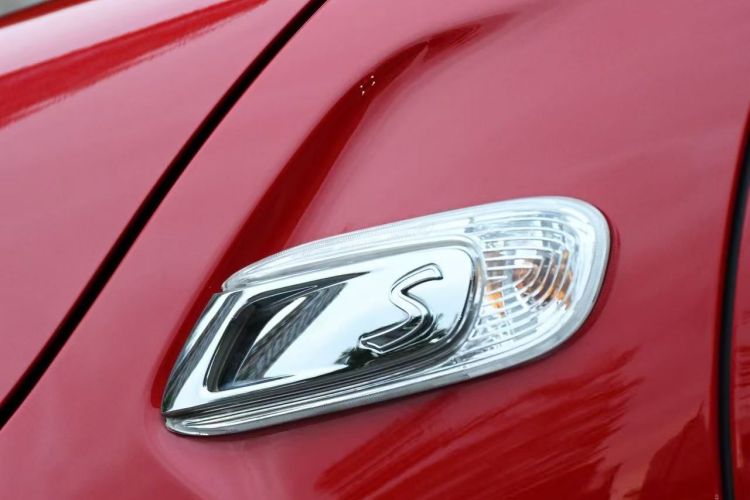 MINI 2018款 2.0T COOPER S 艺术家 五门版车身外观6010