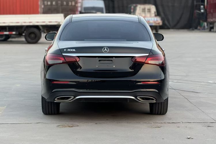 奔驰E级 2021款 改款 E 300 L 运动时尚型车身外观6004