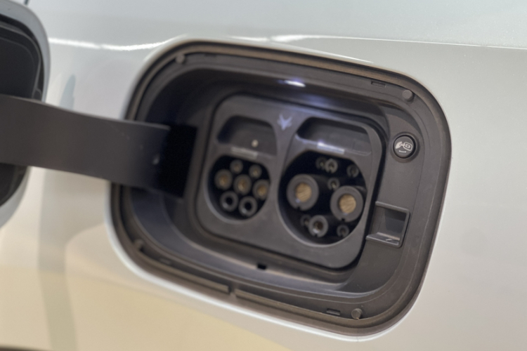 ARCFOX极狐 极狐 阿尔法T5(ARCFOX αT5) 2024款 520 MAX车身外观6005