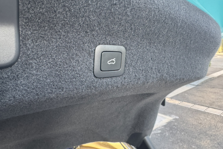 小米汽车 小米SU7 2024款 四驱Max创始版中控内饰7009