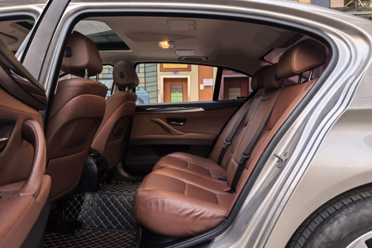 宝马5系 2017款 520Li 典雅型中控内饰7004