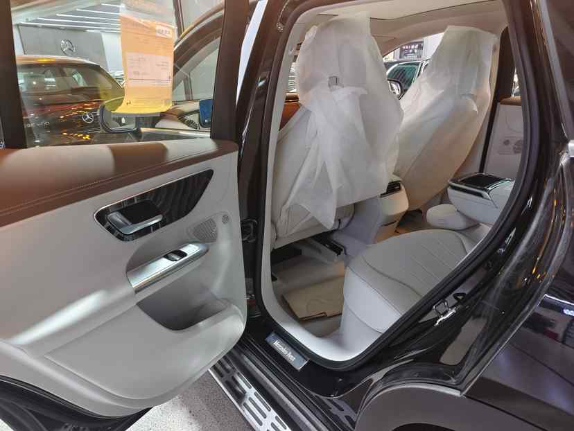 奔驰EQE SUV 2024款 500 4MATIC 豪华版(2)