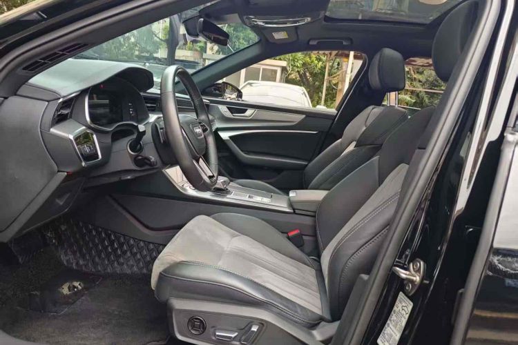 奥迪A6L 2023款 40 TFSI 豪华动感型中控内饰7007