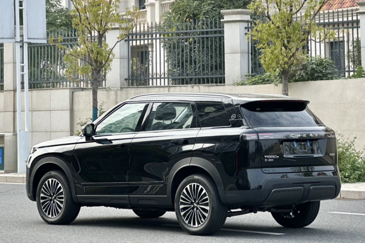 奇瑞 瑞虎7 C-DM 2025款 1.5T 120KM劲车身外观6006