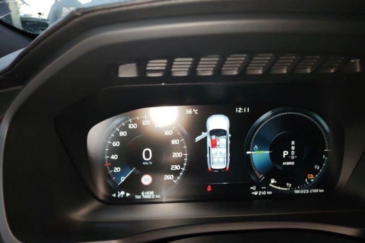 沃尔沃XC90新能源 2022款 改款 E驱混动 T8 智尊豪华版 7座中控内饰15