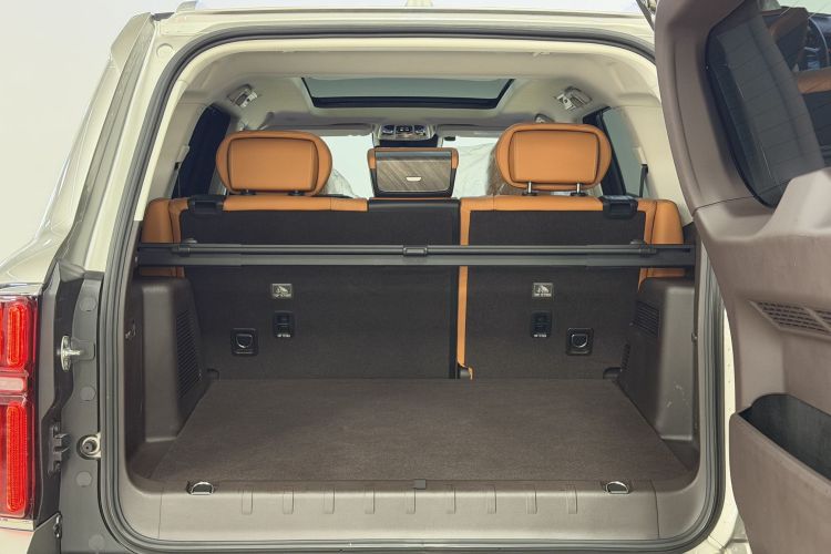 坦克500 2022款 3.0T 运动版 造境型 5座中控内饰7001