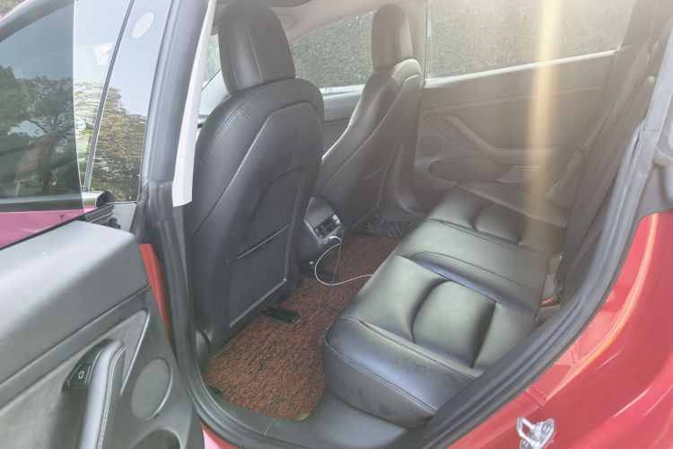 特斯拉 Model 3 2021款 Performance高性能全轮驱动版中控内饰7002