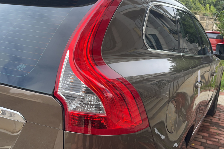 沃尔沃XC60 2017款 T5 AWD 智远升级版局部细节9006