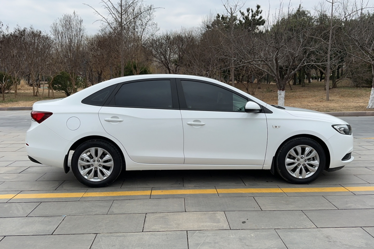 别克 英朗 2021款 改款 典范 1.5L 自动精英型车身外观6003