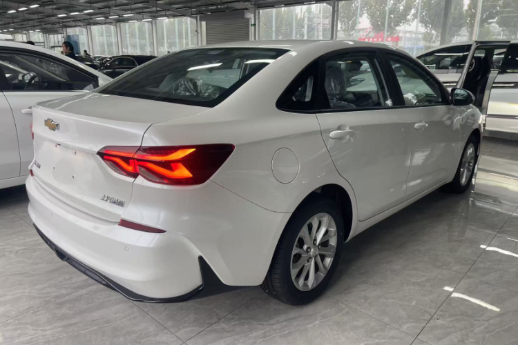 雪佛兰 科鲁泽 2024款 1.5L 双离合悦享版车身外观6005