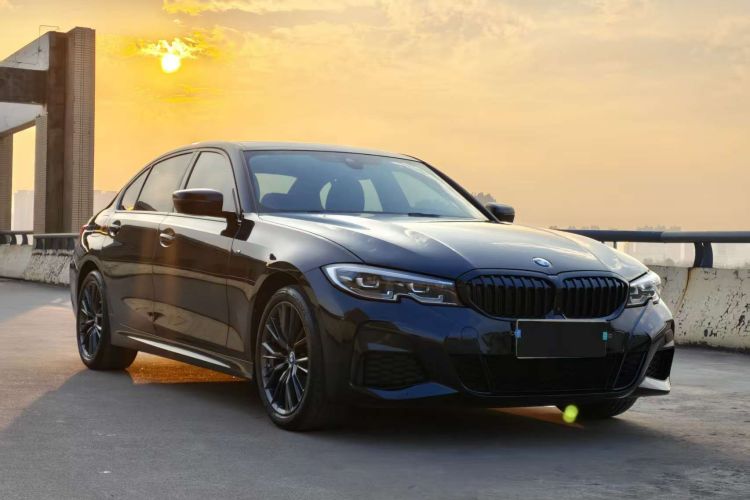 宝马3系 2022款 改款 325Li M运动曜夜套装车身外观6002