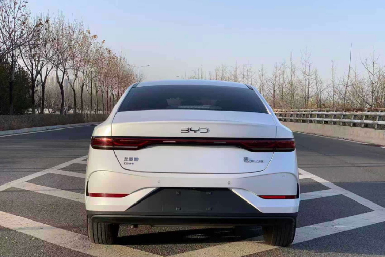 比亚迪 秦PLUS 2025款 DM-i 智驾版 55KM领先型车身外观6003