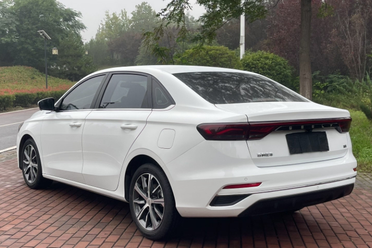 吉利汽车 帝豪 2023款 第4代冠军版 1.5L CVT尊贵型车身外观6003