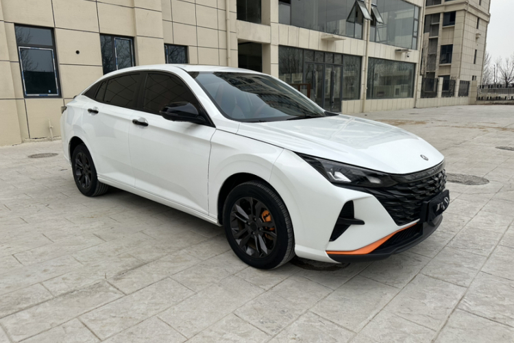 东风风神 奕炫 2023款 马赫版 1.5L 自动追影版车身外观6005