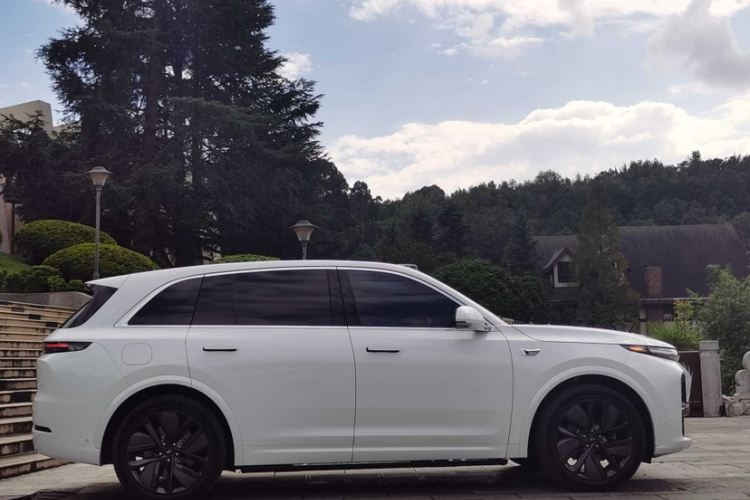 理想汽车 理想L7 2024款 Ultra车身外观6006