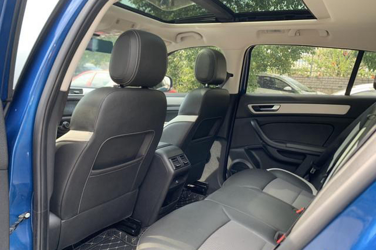 观致5 2018款 改款 1.6T 自动尊贵型中控内饰7003