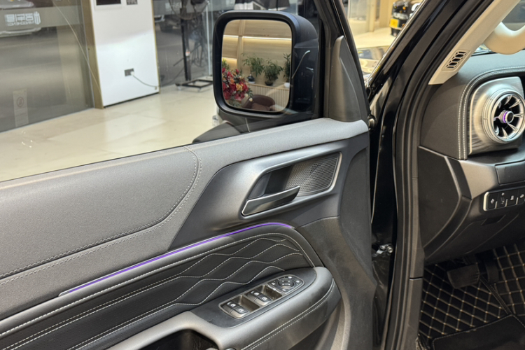 坦克300 2024款 2.0T 挑战者中控内饰7007