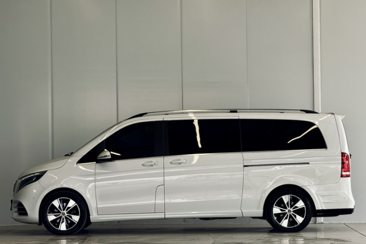 奔驰V级 2020款 V 260 L 长轴距豪华版车身外观6004