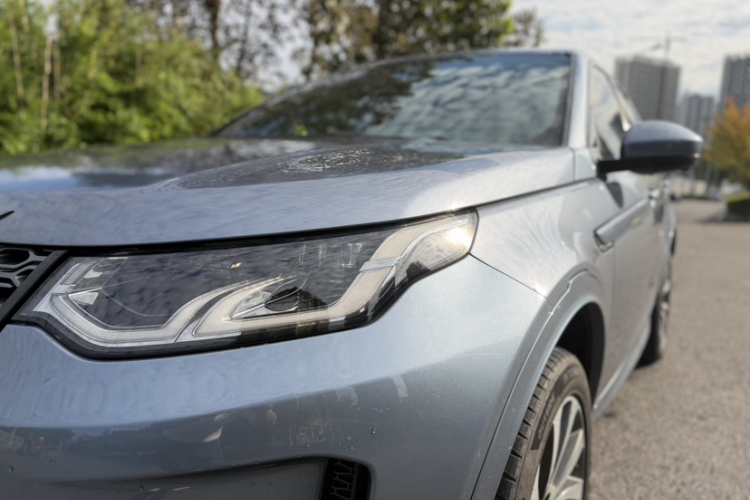 路虎 发现运动版 2020款 249PS R-Dynamic 性能科技版 5座车身外观6006