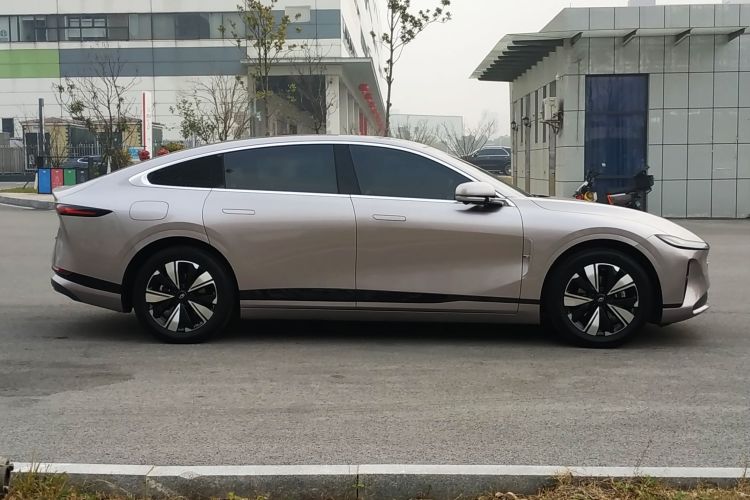 长安启源A07 2025款 蓝鲸纯电版 525豪华型车身外观6009