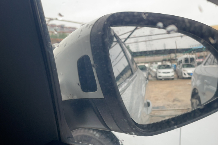 别克 英朗 2019款 18T 自动互联旗舰型 国VI中控内饰7006