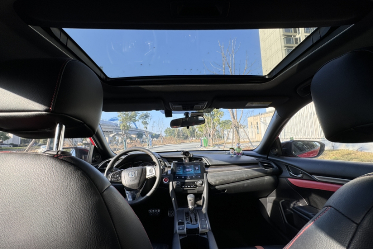 本田 思域 2021款 HATCHBACK 220TURBO CVT潮酷控车身外观6005