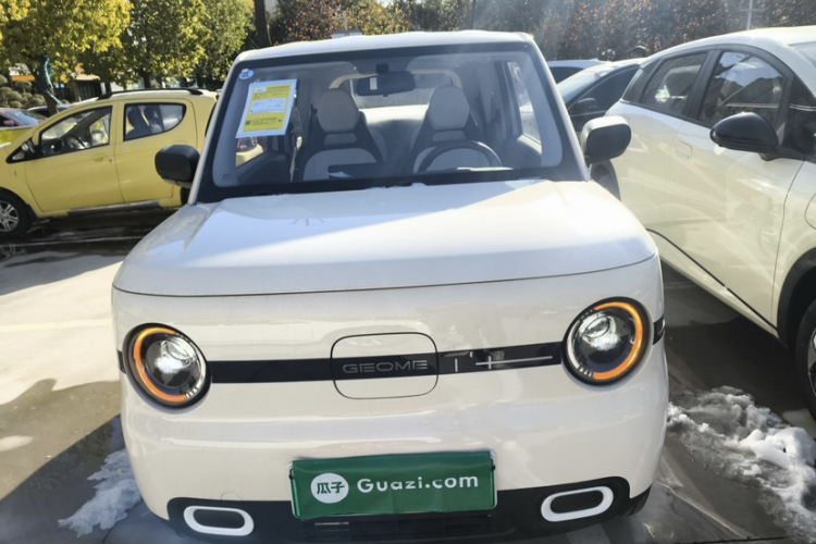 吉利银河 熊猫 2025款 210km 元气熊车身外观6001