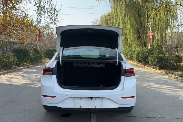 别克 英朗 2021款 改款 典范 1.5L 自动精英型局部细节23