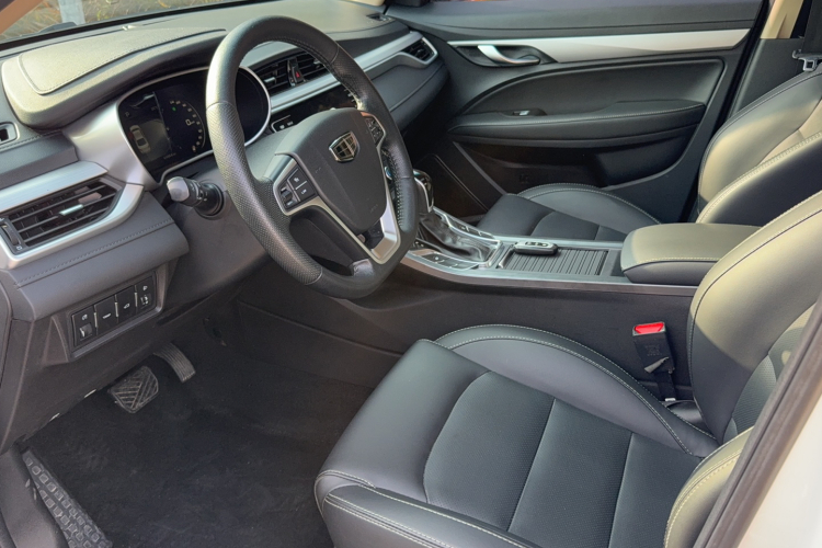 吉利汽车 帝豪 2018款 1.5L CVT向上互联版局部细节19