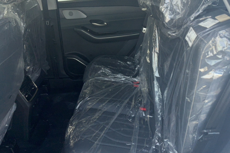 捷途X90 C-DM 2025款 豪华版 5座中控内饰7001