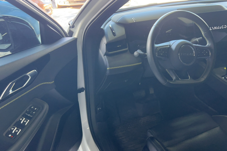 领克03 2023款 1.5TD DCT劲Pro中控内饰7003