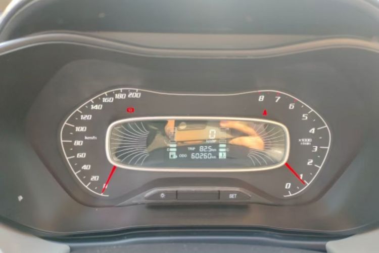 宝骏510 2017款 1.5L 手动舒适型中控内饰15