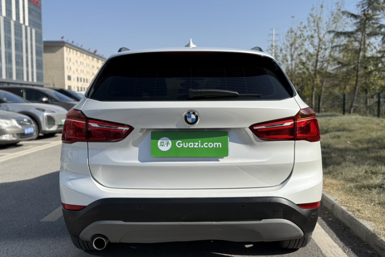 宝马X1 2018款 sDrive18Li 时尚型车身外观6004