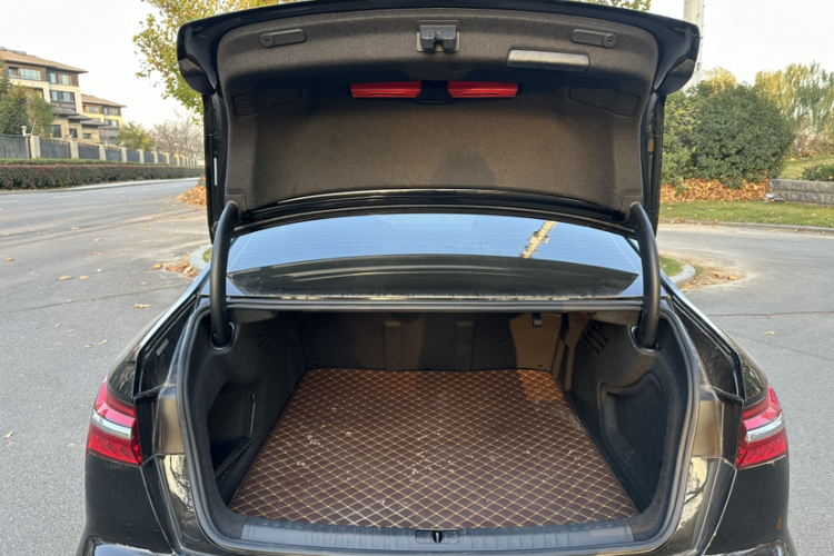 奥迪A6L 2021款 40 TFSI 豪华动感型局部细节23