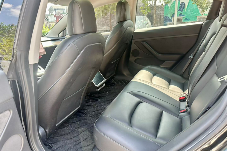 特斯拉 Model 3 2021款 标准续航后驱升级版 3D6中控内饰7002