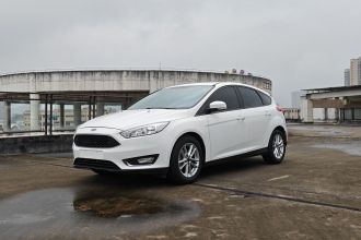 福特 福克斯 2015款 两厢 1.6L 自动风尚型