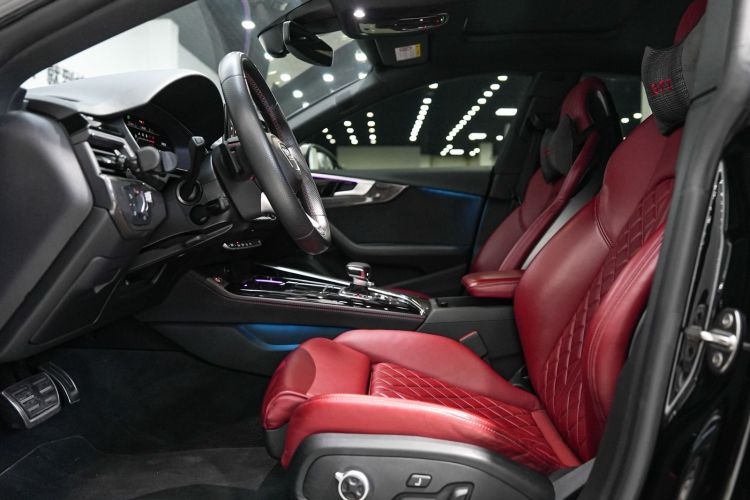 奥迪S5 2022款 S5 3.0T Sportback中控内饰7007