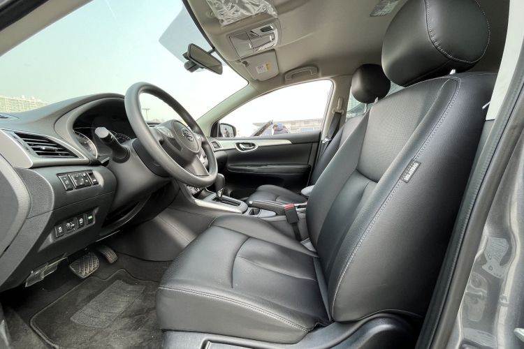 日产 轩逸 2024款 经典 1.6XE CVT舒适版中控内饰7003