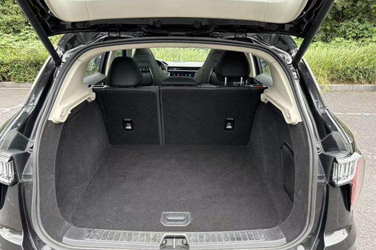 领克01 2021款 2.0TD 两驱型Pro局部细节23