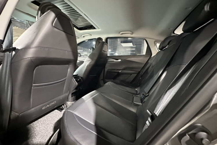 长安 逸动 2025款 蓝鲸 1.5T 500Bar尊贵型车身外观6001